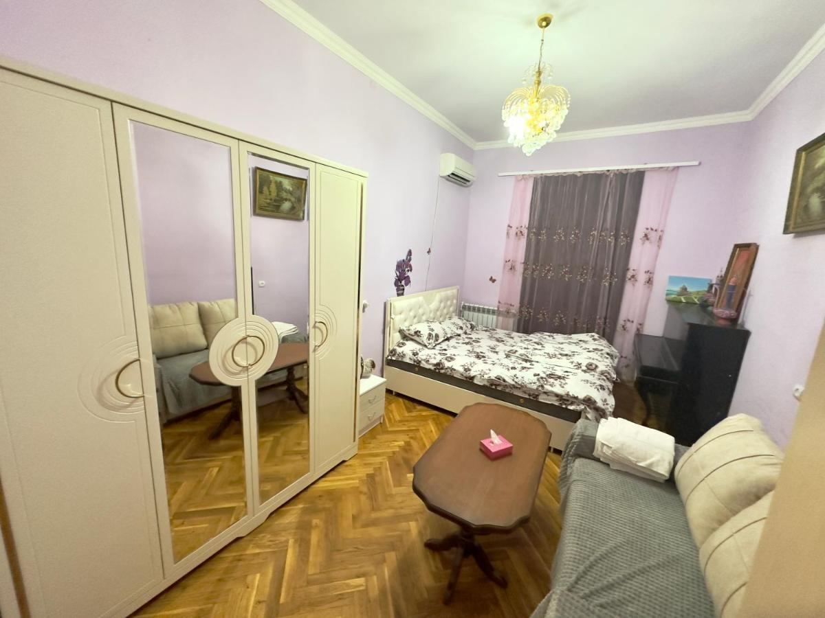 Karson Family Hostel & Guest House Jerevan Exteriör bild