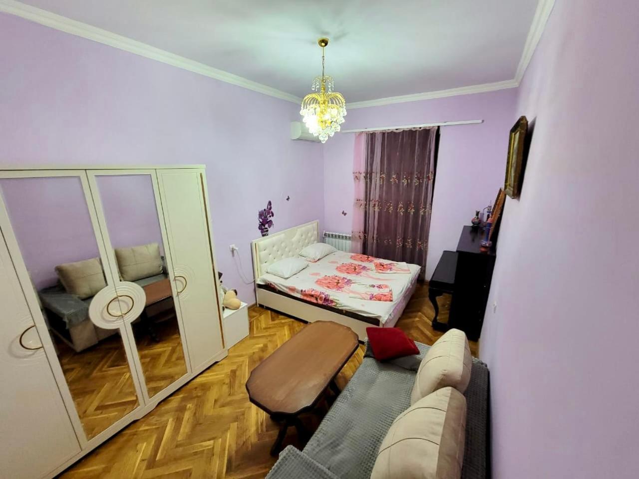Karson Family Hostel & Guest House Jerevan Exteriör bild