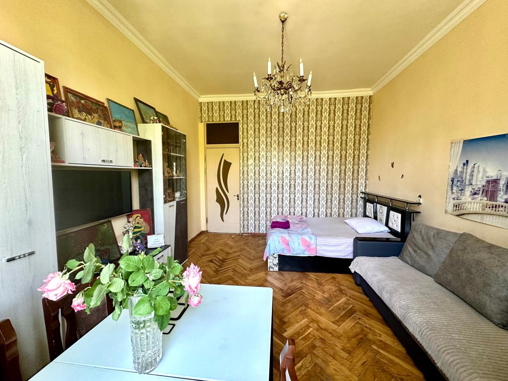 Karson Family Hostel & Guest House Jerevan Exteriör bild